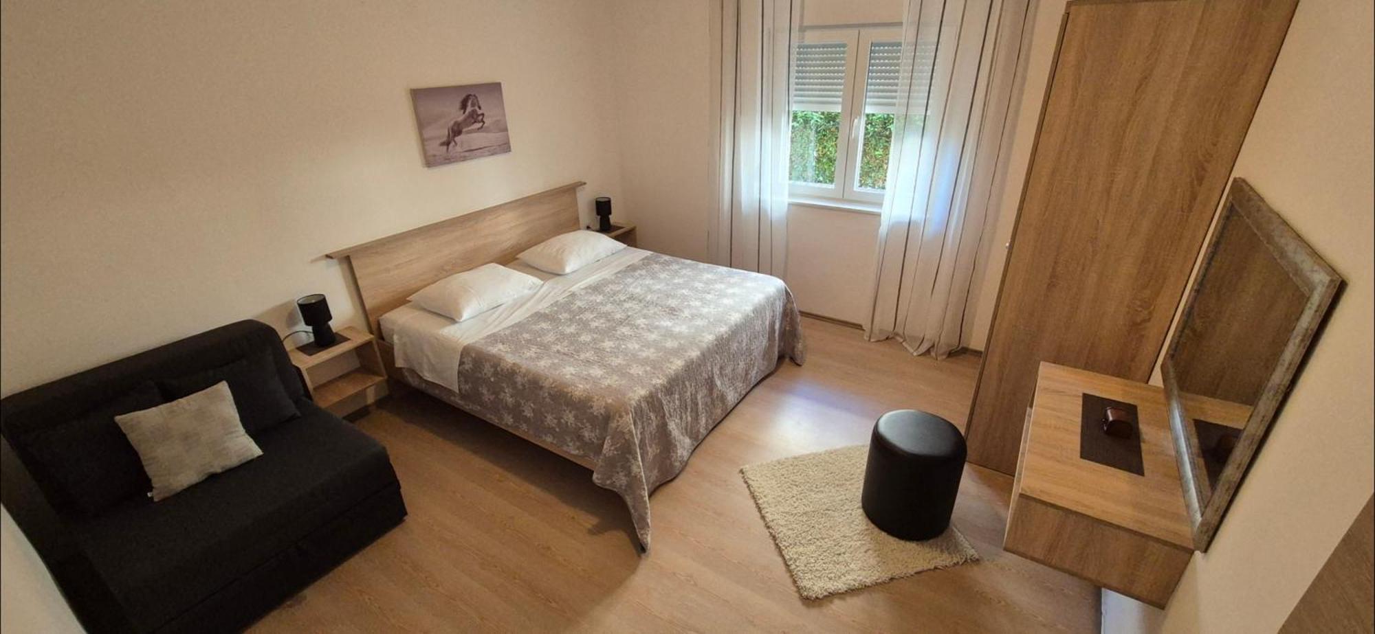 Apartments Lena ซูโกชัน ภายนอก รูปภาพ